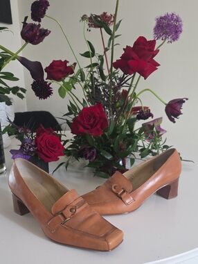 5/25$ Classic Leather Mid-Heel Loafers in Tan